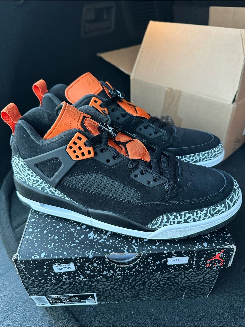 Jordan Spizike Low Black Starfish White Men's Shoe Box Label